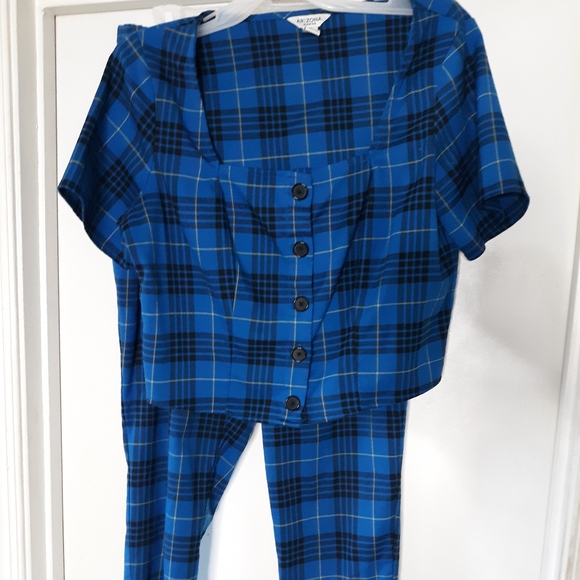 Arizona Jean Company Other - Arizona pants and top